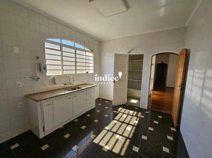Casa Comercial para para aluguel no Jardim São Luiz na cidade de Ribeirão Preto: 