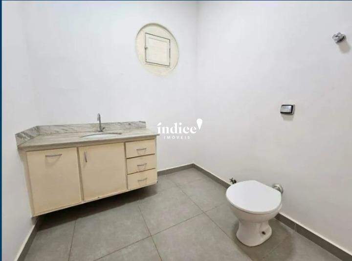 Casa Comercial para para aluguel no Jardim São Luiz na cidade de Ribeirão Preto: 
