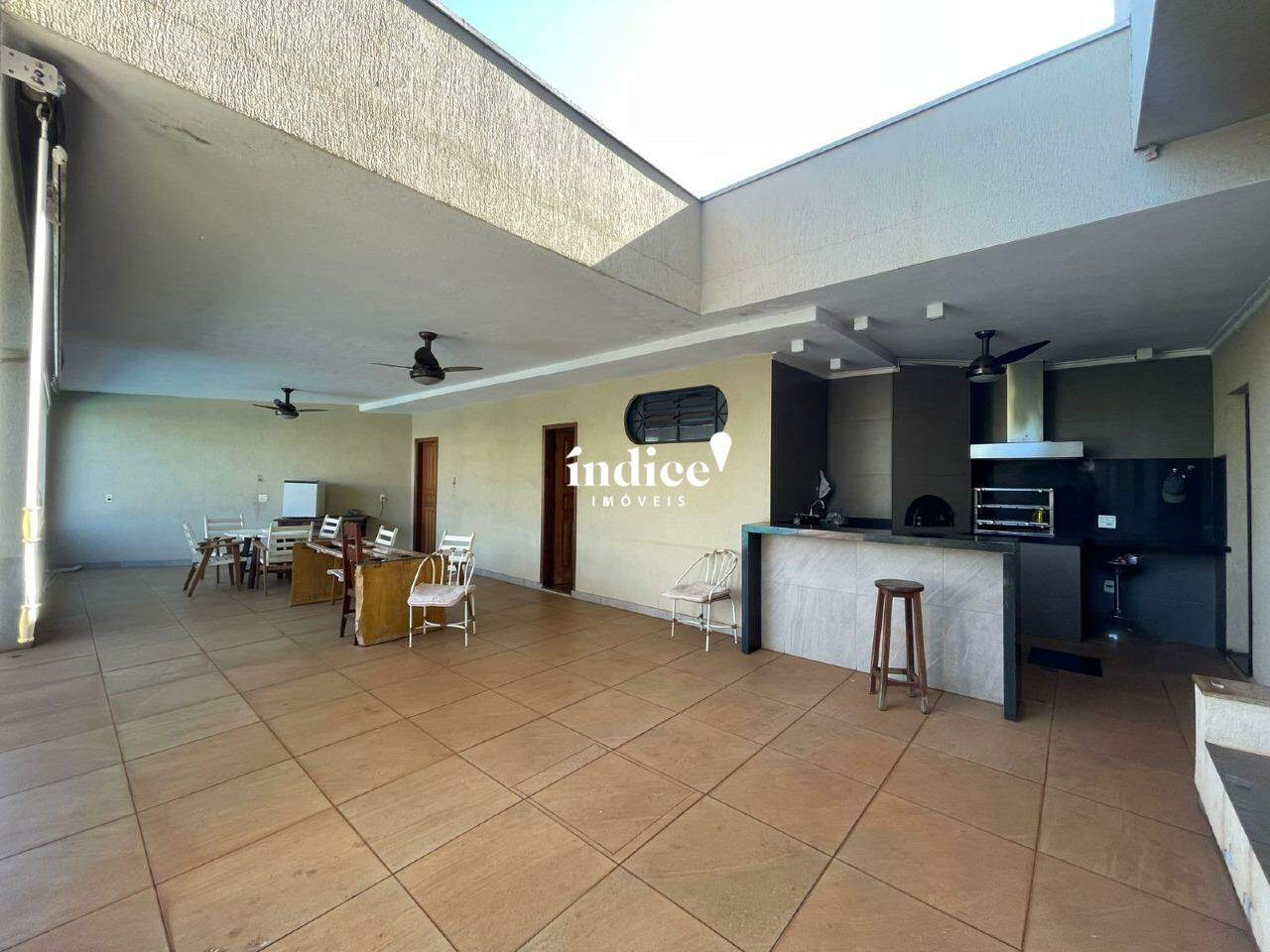 Casa Comercial para para aluguel no Centro na cidade de Ribeirão Preto: 