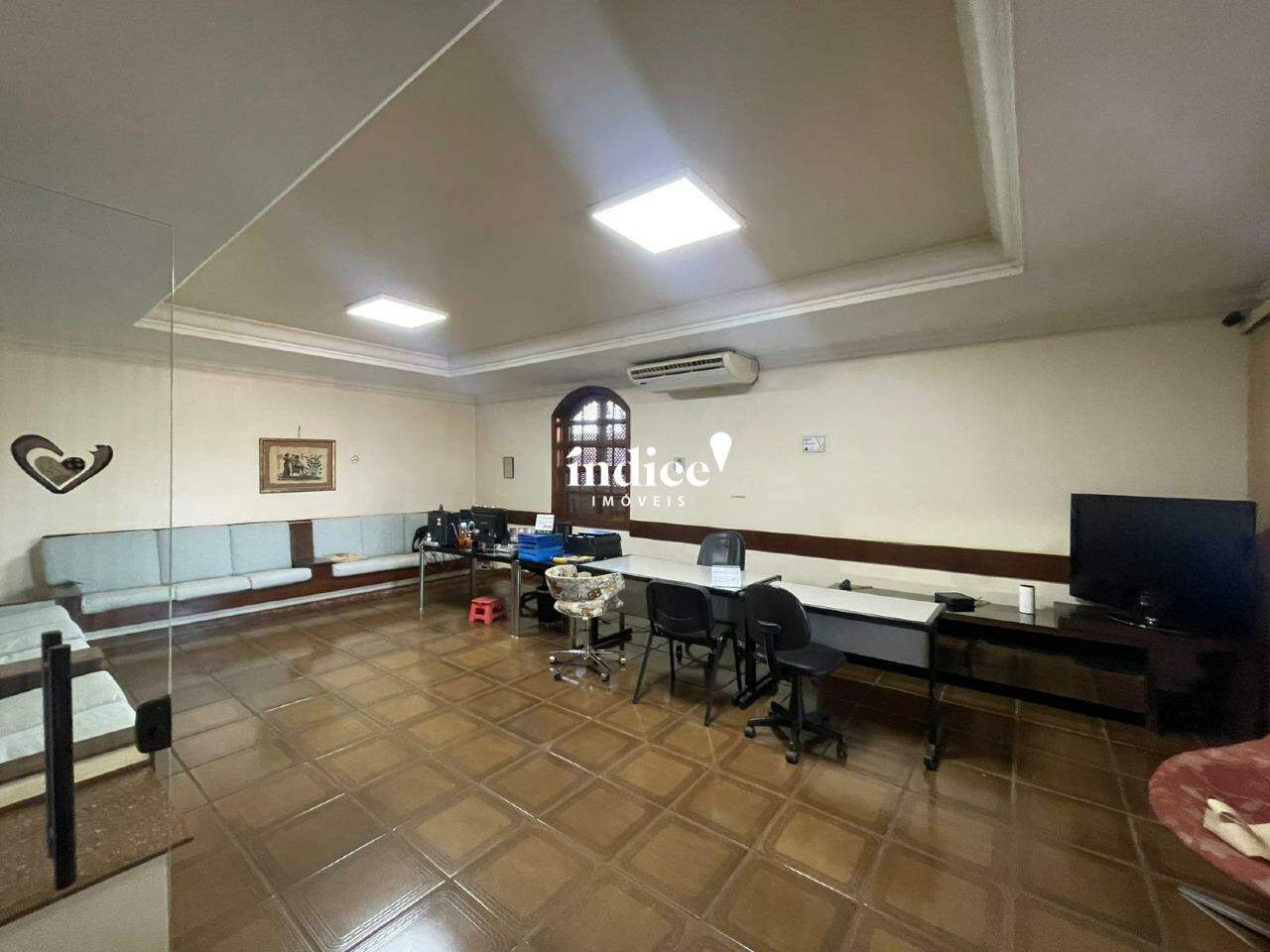 Casa Comercial para para aluguel no Centro na cidade de Ribeirão Preto: 