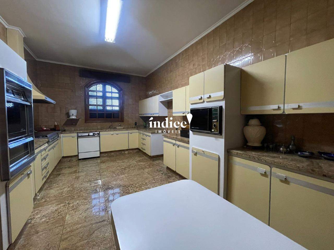 Casa Comercial para para aluguel no Centro na cidade de Ribeirão Preto: 