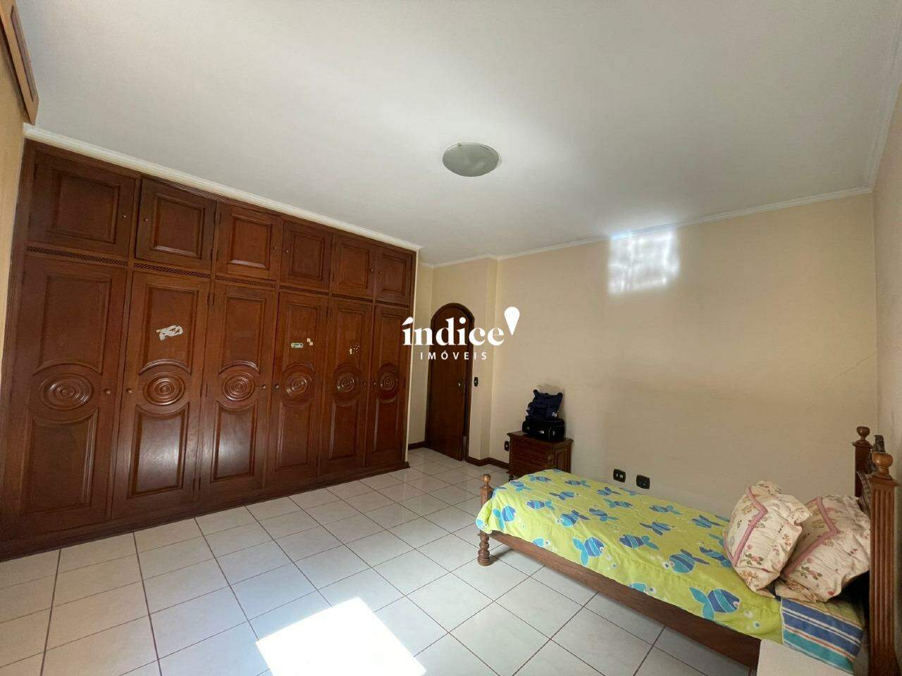 Casa Comercial para para aluguel no Centro na cidade de Ribeirão Preto: 