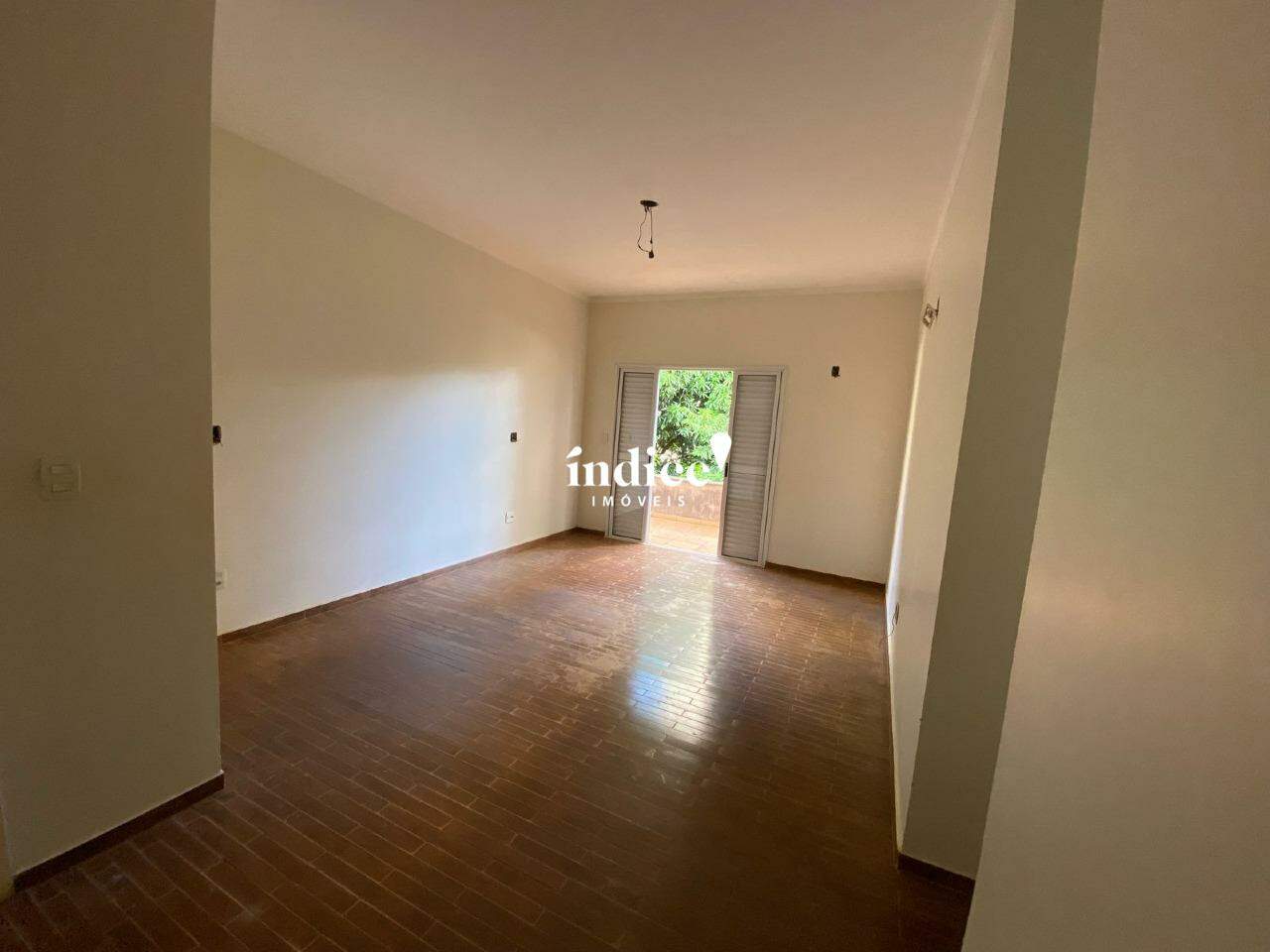 Casa Comercial para para aluguel no Ribeirânia na cidade de Ribeirão Preto: 