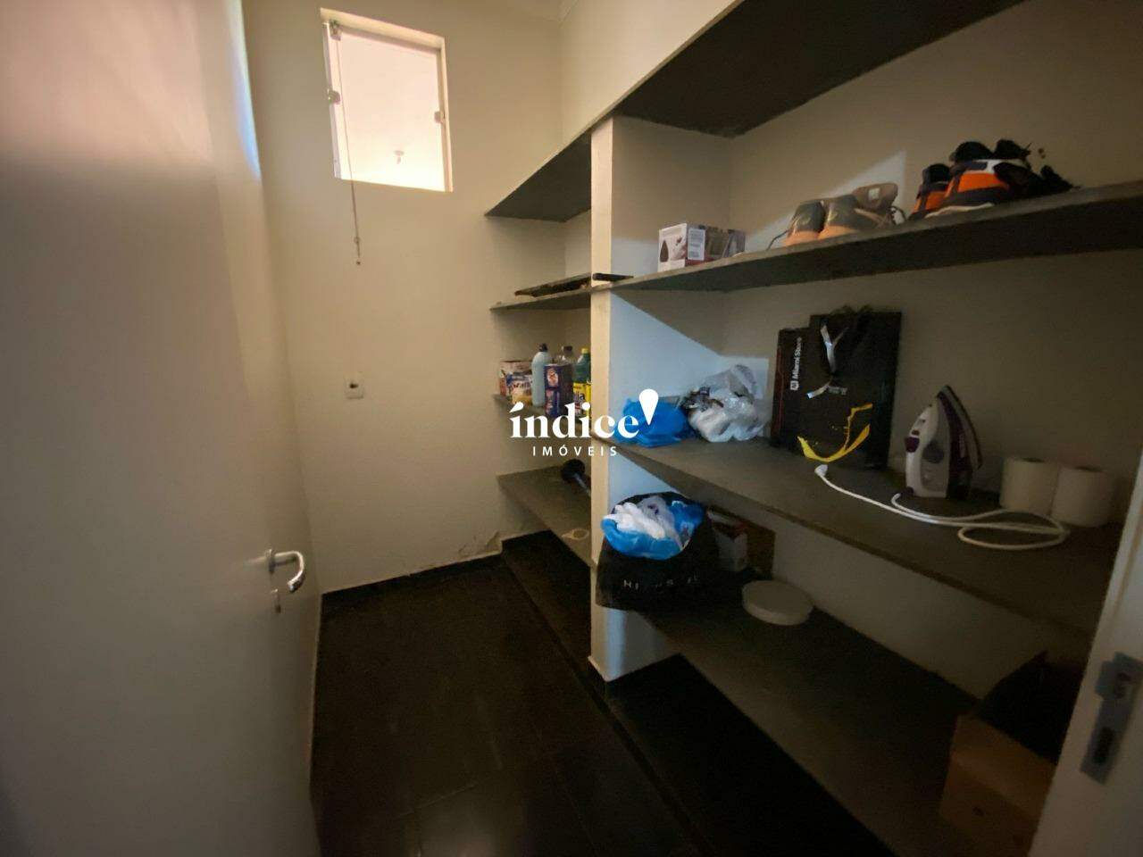 Casa Comercial para para aluguel no Ribeirânia na cidade de Ribeirão Preto: 