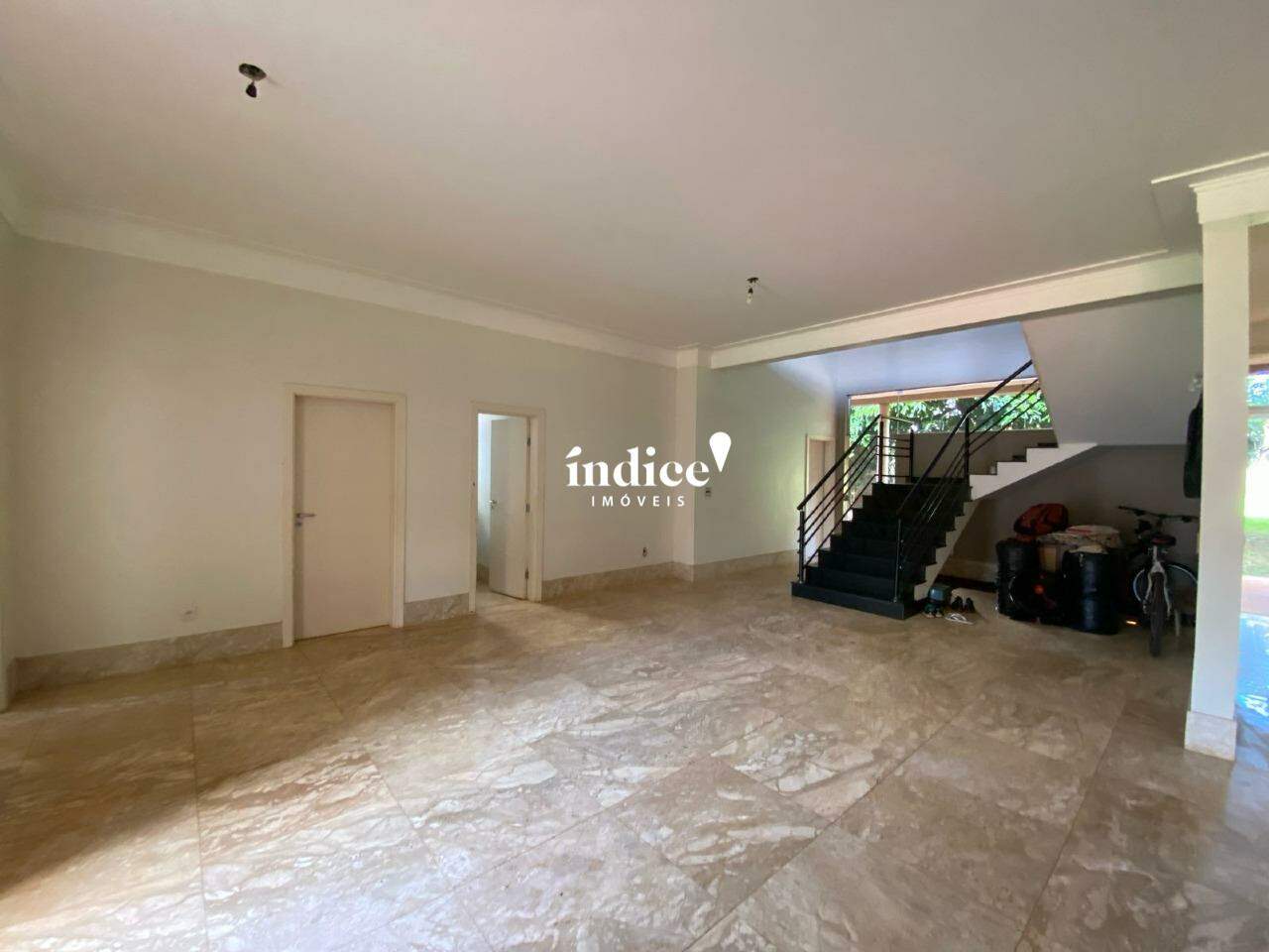 Casa Comercial para para aluguel no Ribeirânia na cidade de Ribeirão Preto: 