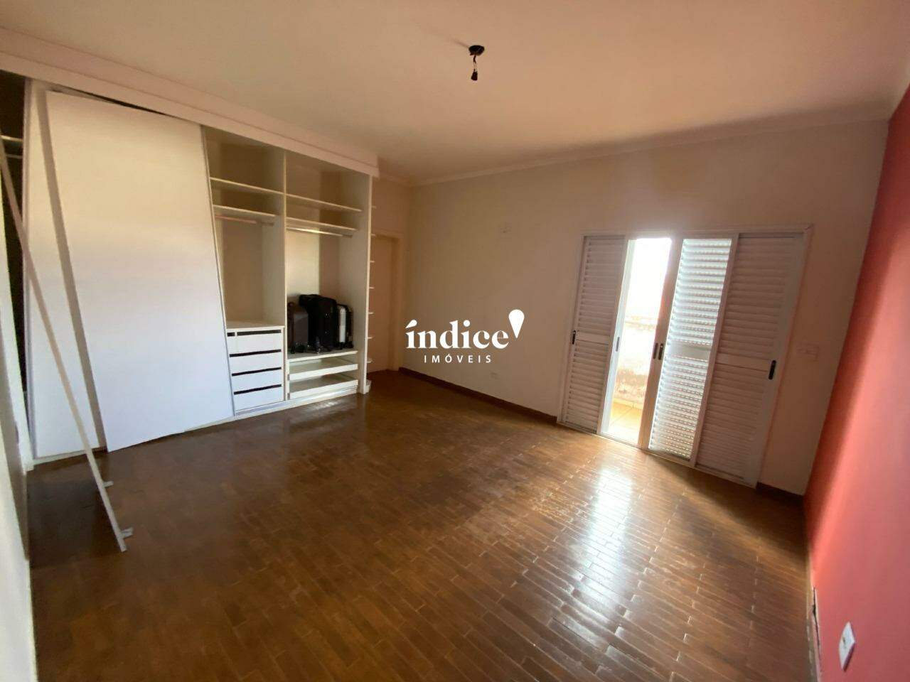 Casa Comercial para para aluguel no Ribeirânia na cidade de Ribeirão Preto: 