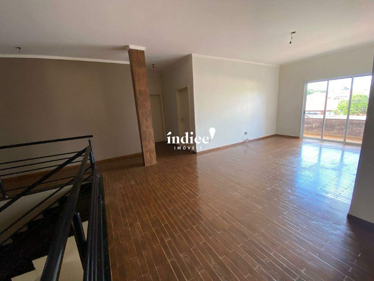Casa Comercial para para aluguel no Ribeirânia na cidade de Ribeirão Preto: 