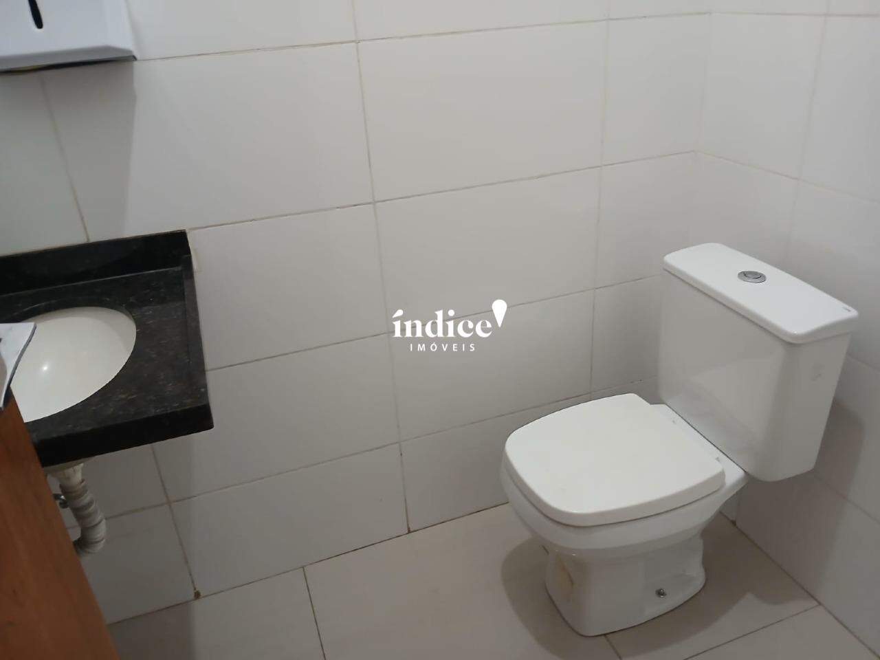 Salão Comercial para para aluguel no Centro na cidade de Ribeirão Preto: 