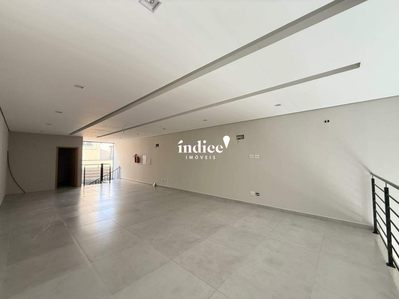 Salão Comercial para para aluguel no Jardim Botânico na cidade de Ribeirão Preto: 