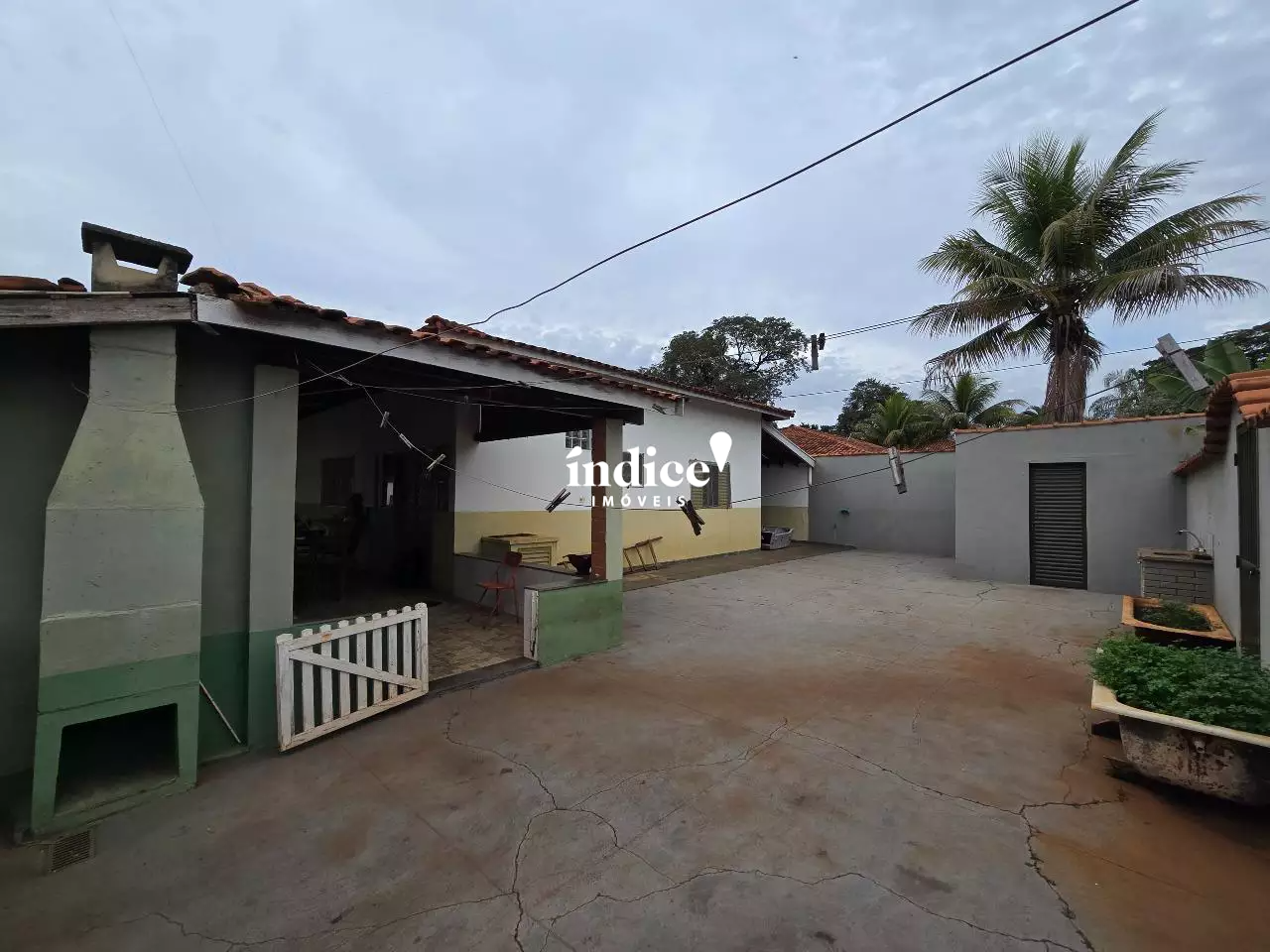 Chácaras para à venda no Portal dos Ipês na cidade de Ribeirão Preto: 
