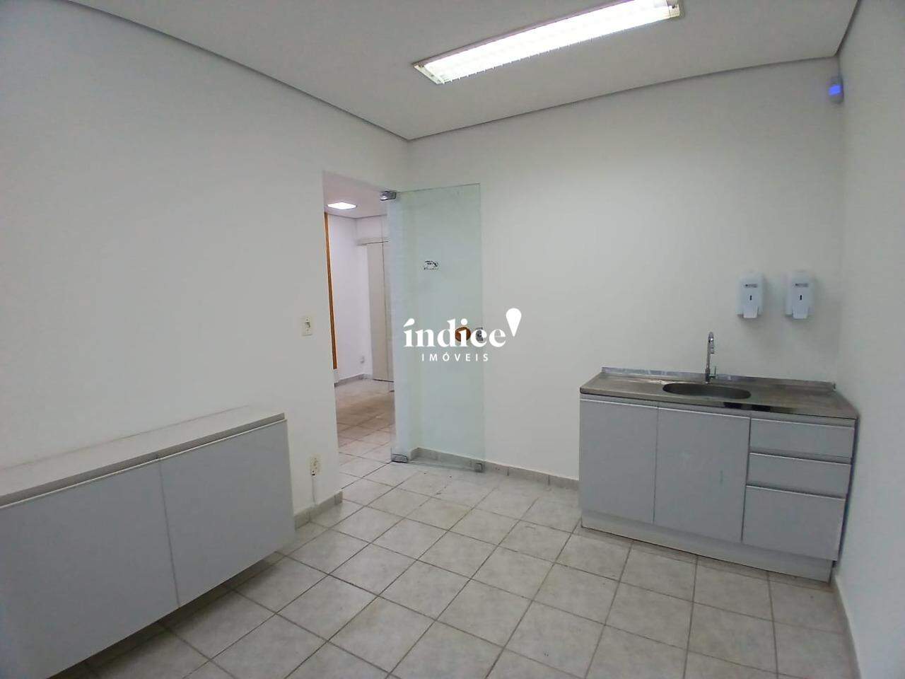 Casa Comercial para para aluguel no Jardim América na cidade de Ribeirão Preto: 