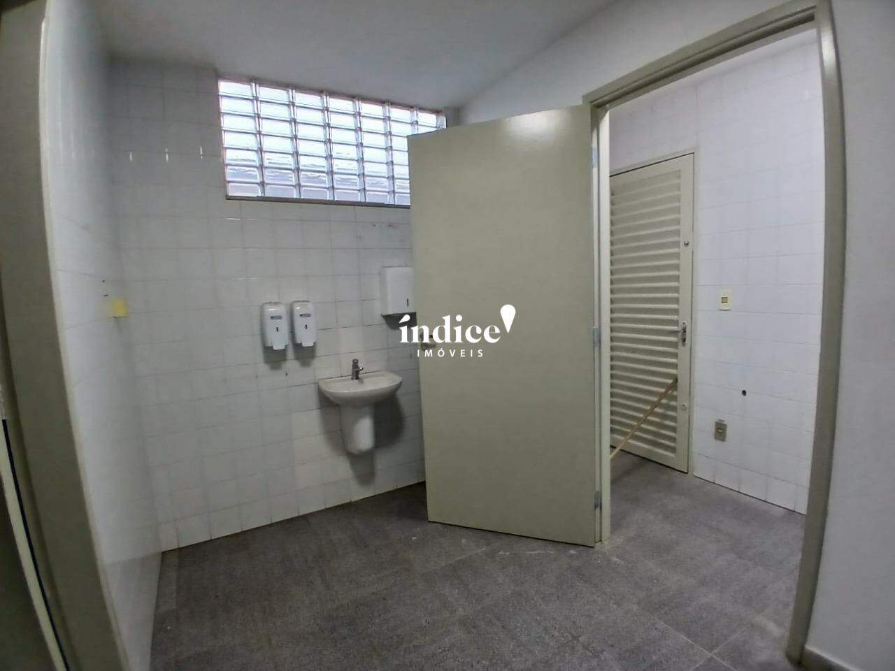 Casa Comercial para para aluguel no Jardim América na cidade de Ribeirão Preto: 