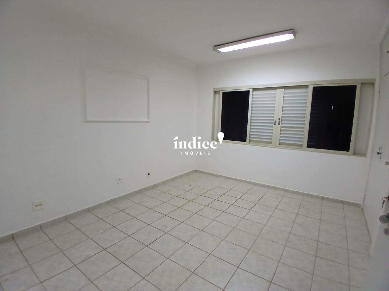 Casa Comercial para para aluguel no Jardim América na cidade de Ribeirão Preto: 