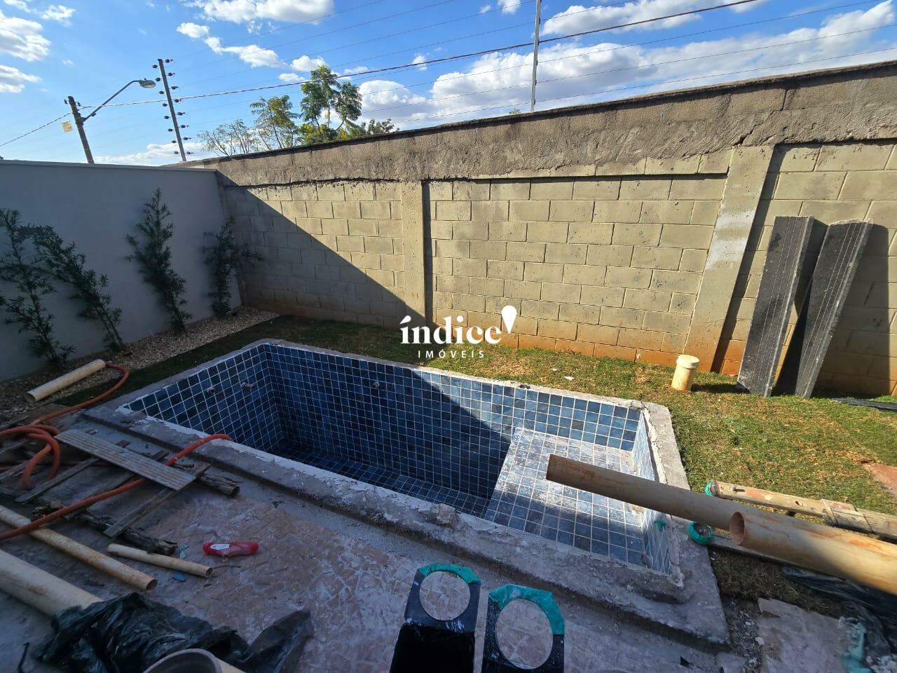 Casas Condomínio para à venda no Vila do Golf na cidade de Ribeirão Preto: 