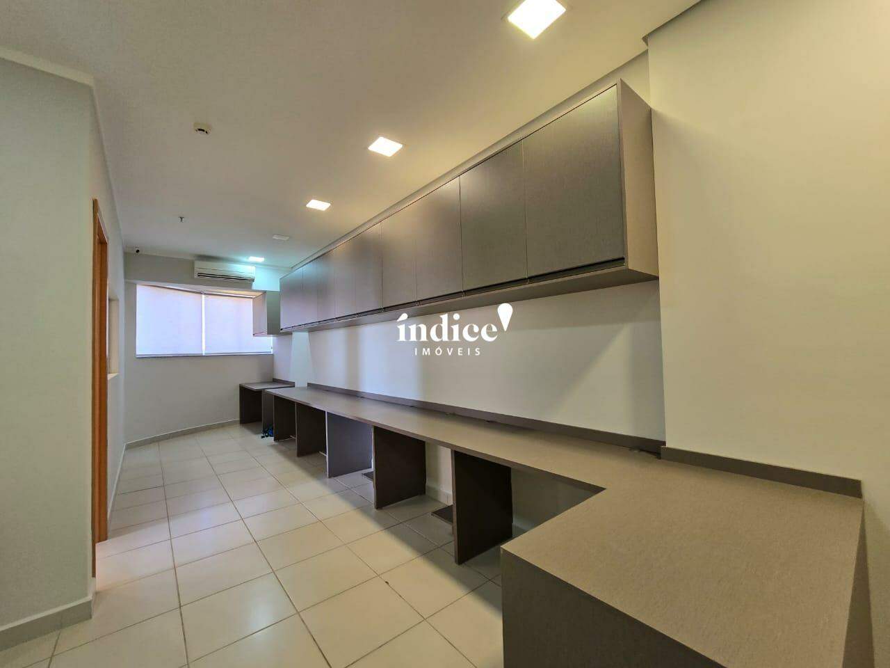 Sala Comercial para à venda no Jardim Botânico na cidade de Ribeirão Preto: 