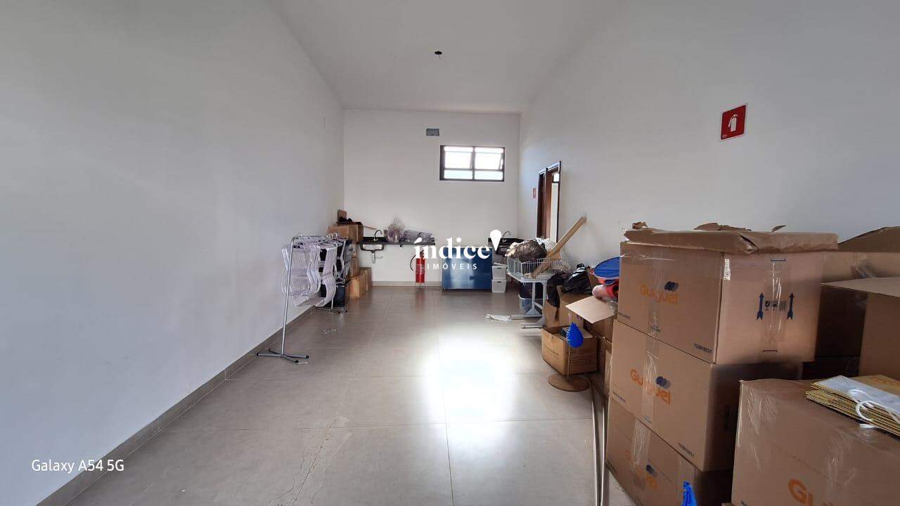 Salão Comercial para para aluguel no Jardim América na cidade de Ribeirão Preto: 
