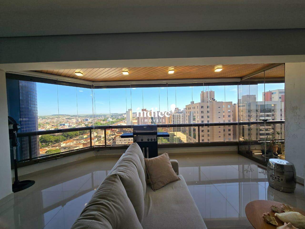 Apartamento para à venda no Centro na cidade de Ribeirão Preto: