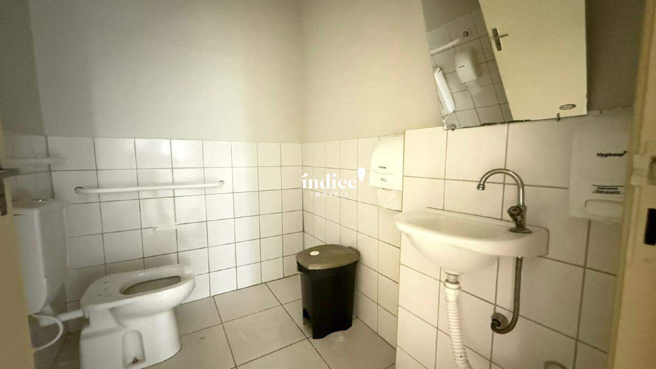 Salão Comercial para para aluguel no Jardim Sumaré na cidade de Ribeirão Preto: 
