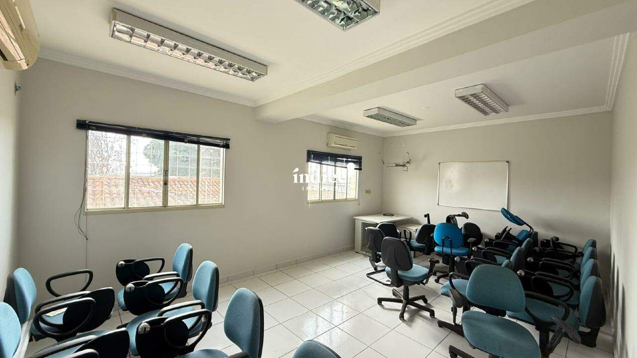Salão Comercial para para aluguel no Jardim Sumaré na cidade de Ribeirão Preto: 