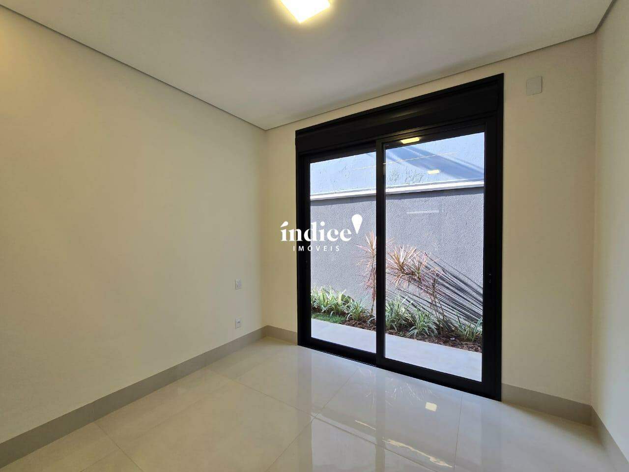 Casas Condomínio para à venda no Vila do Golf na cidade de Ribeirão Preto: 