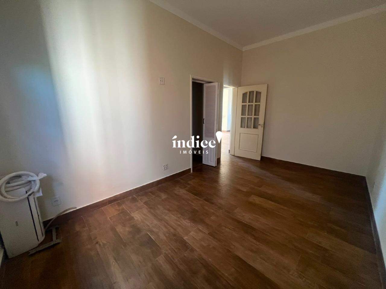 Casas Condomínio para à venda no Vila do Golf na cidade de Ribeirão Preto: 