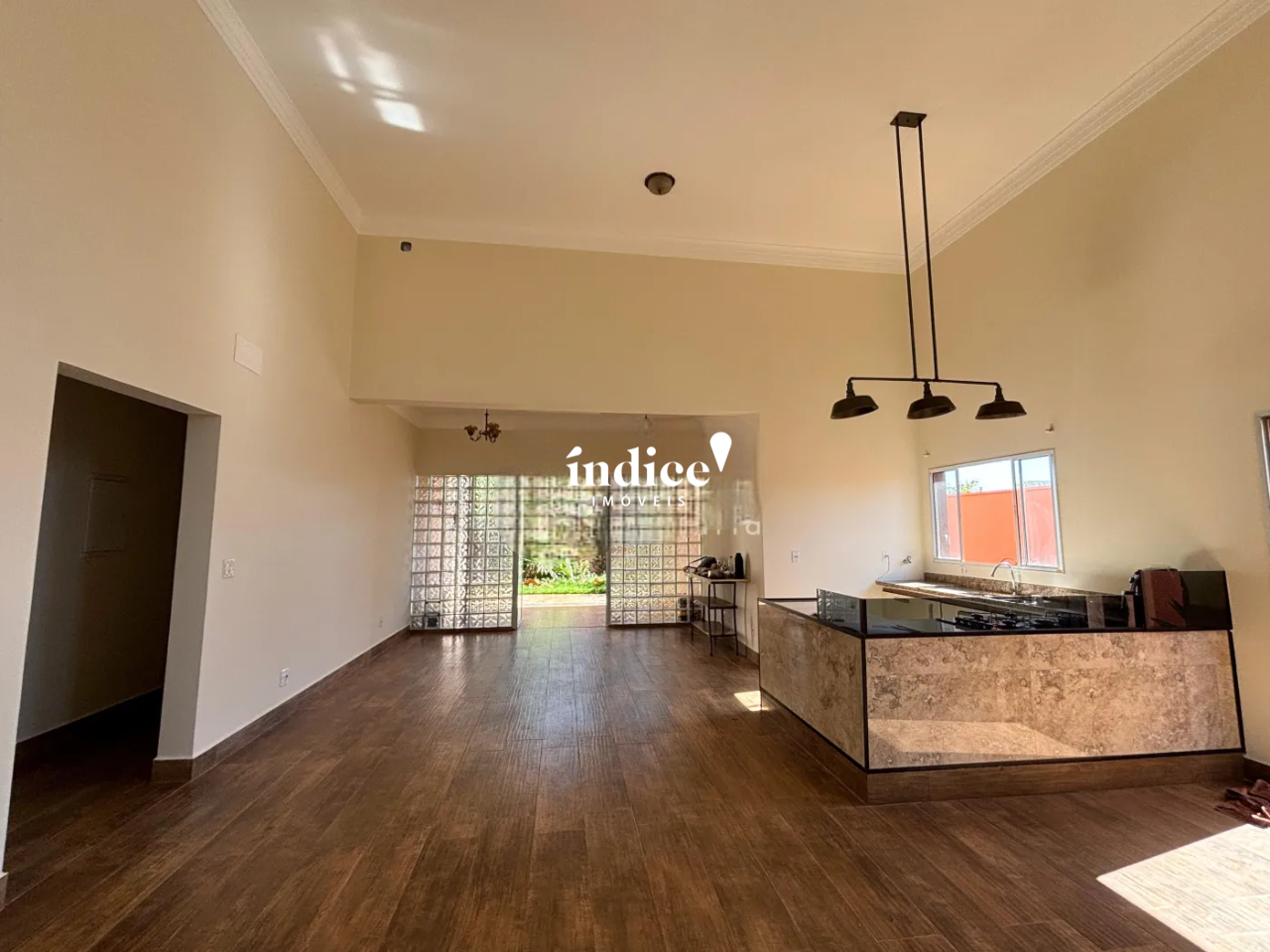 Casas Condomínio para para aluguel no Vila do Golf na cidade de Ribeirão Preto: 