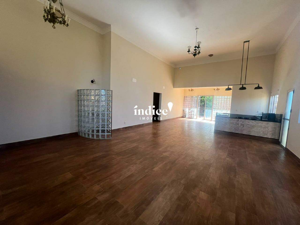Casas Condomínio para para aluguel no Vila do Golf na cidade de Ribeirão Preto: 