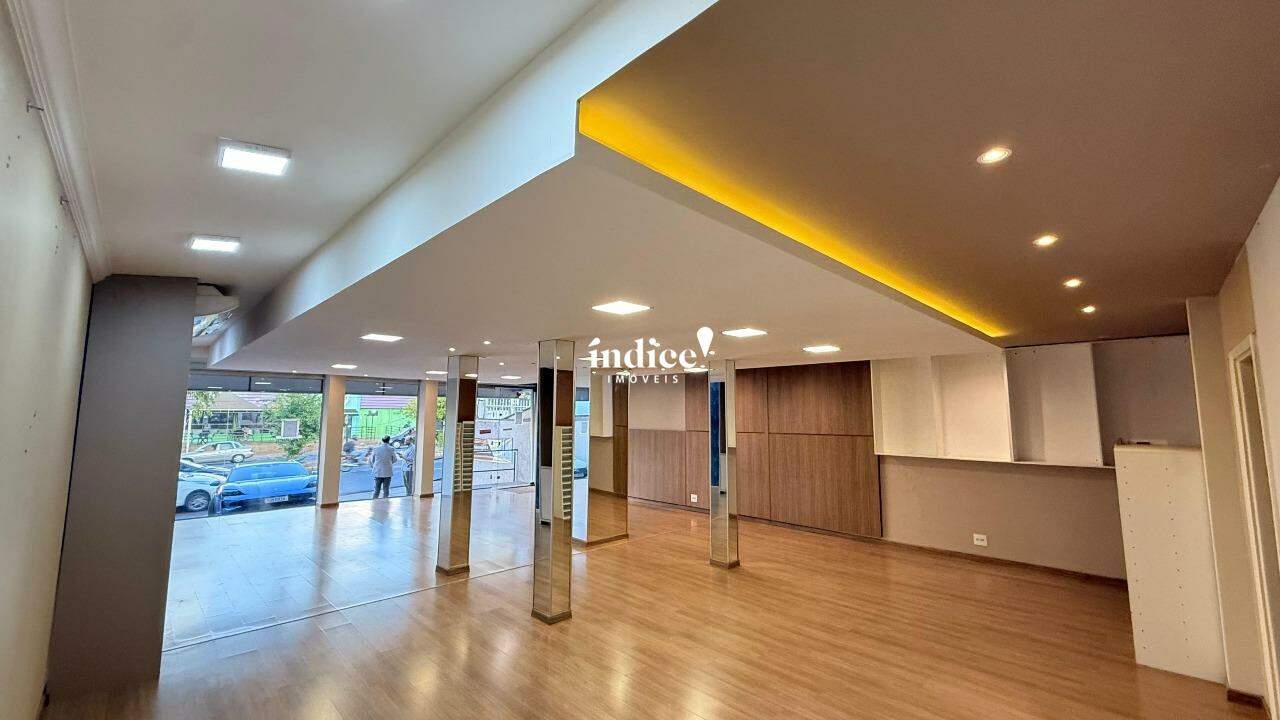 Salão Comercial para para aluguel no Centro na cidade de Ribeirão Preto: 