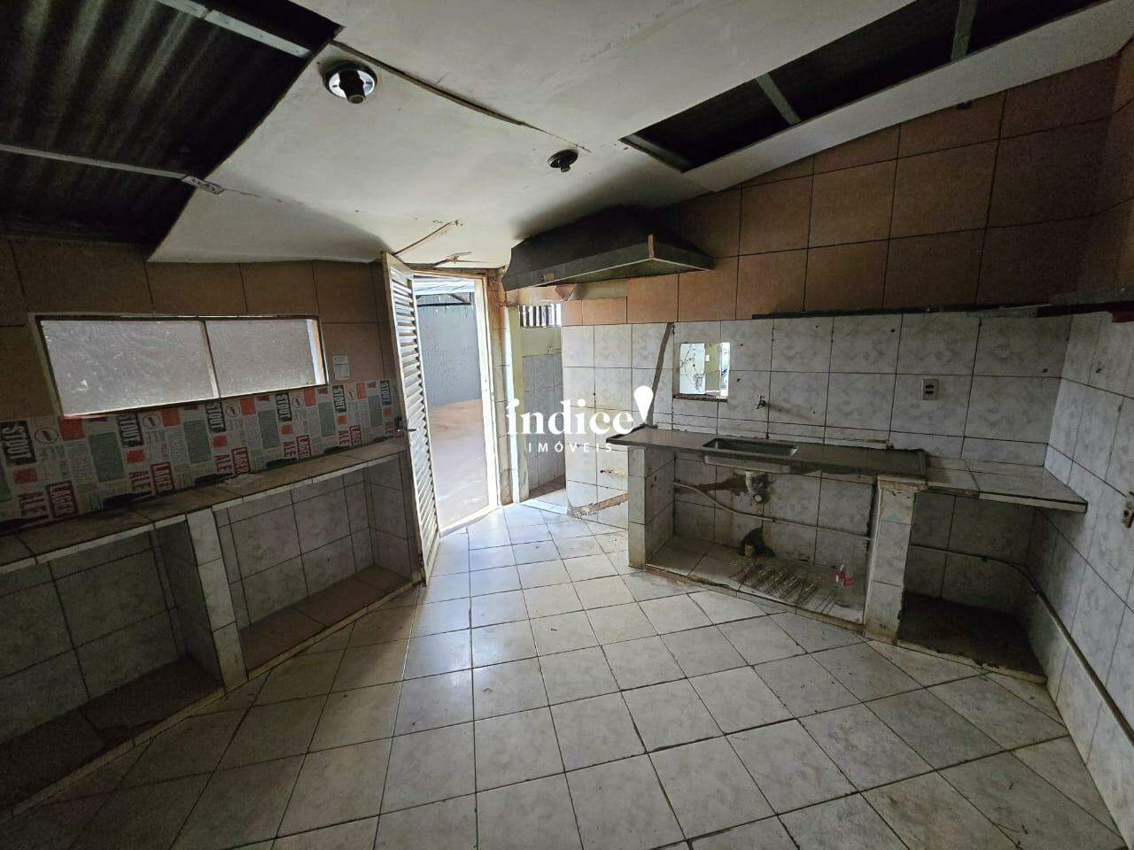 Galpão Comercial para para aluguel no Santa Cruz do José Jacques na cidade de Ribeirão Preto: 