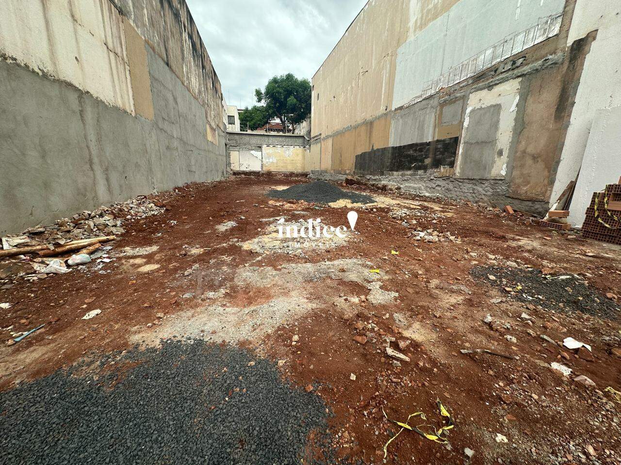 Terrenos Bairro para à venda no Centro na cidade de Ribeirão Preto: