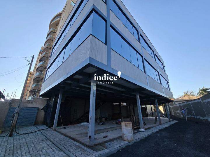 Salão Comercial para para aluguel no Jardim Canadá na cidade de Ribeirão Preto: 
