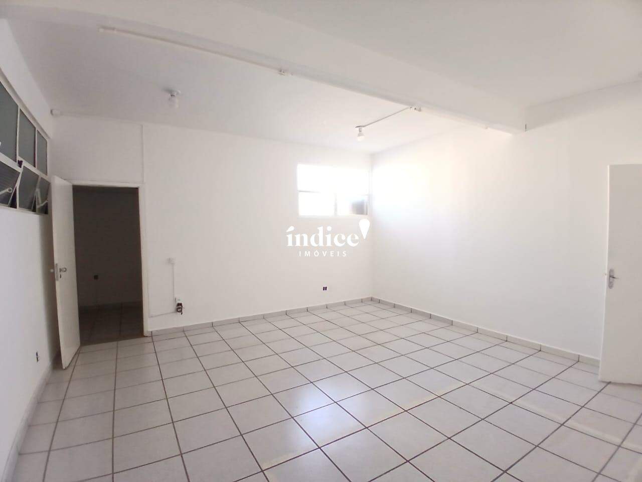 Casa Comercial para à venda no Jardim América na cidade de Ribeirão Preto: 