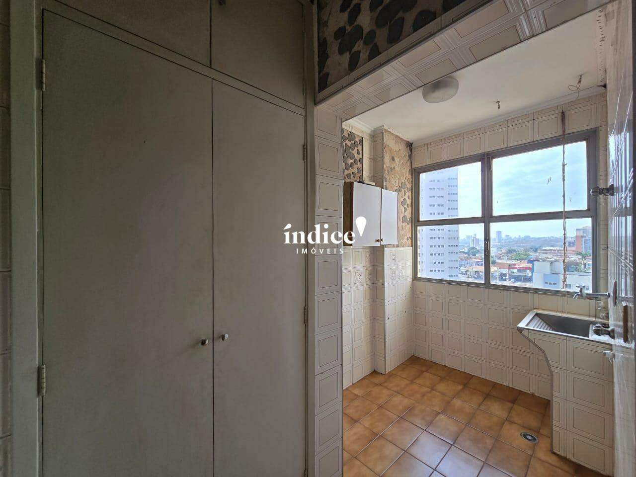 Apartamento para para aluguel no Centro na cidade de Ribeirão Preto: 