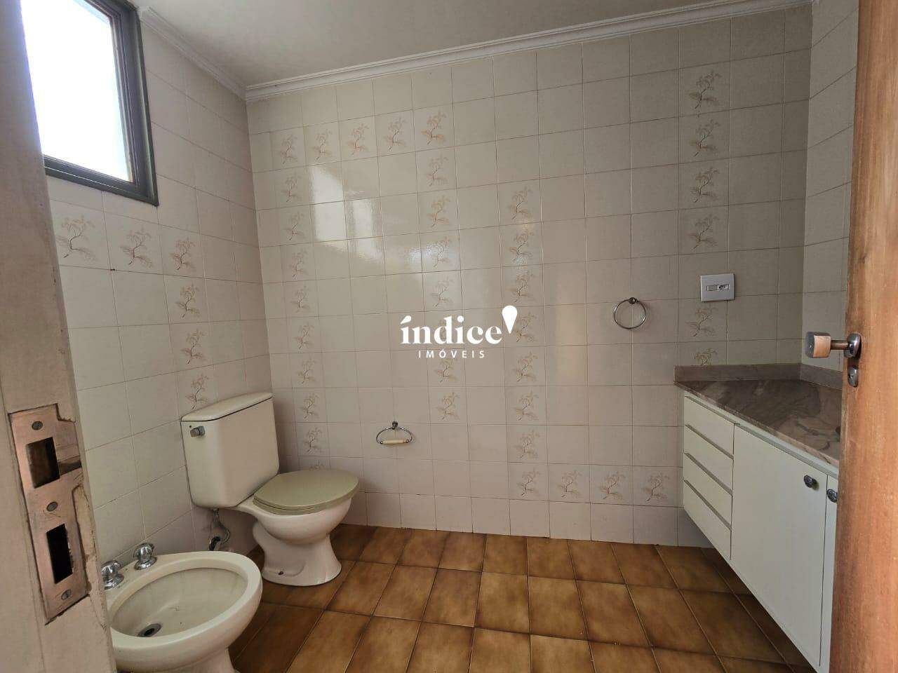 Apartamento para para aluguel no Centro na cidade de Ribeirão Preto: 