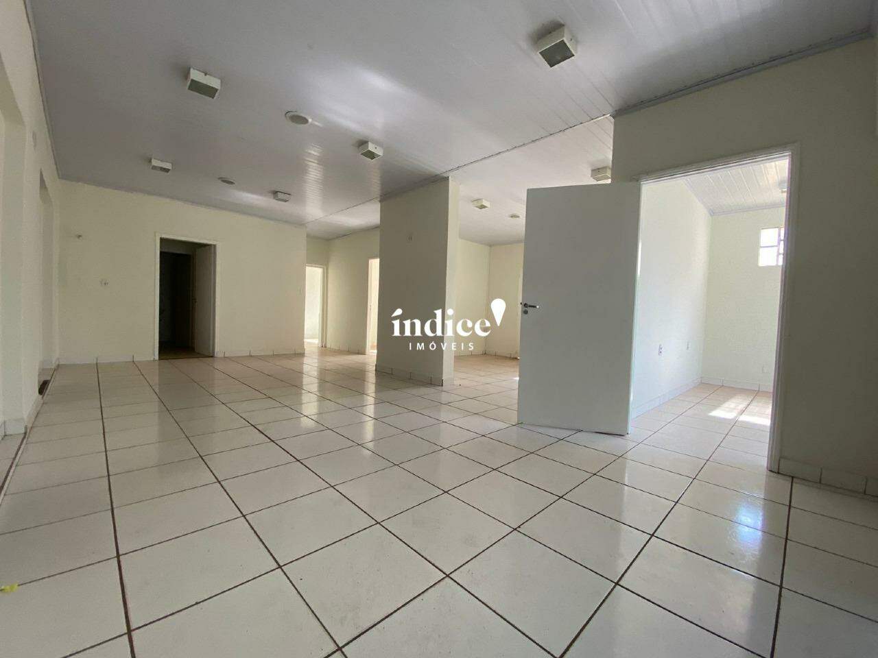 Casa Comercial para para aluguel no Centro na cidade de Ribeirão Preto: 