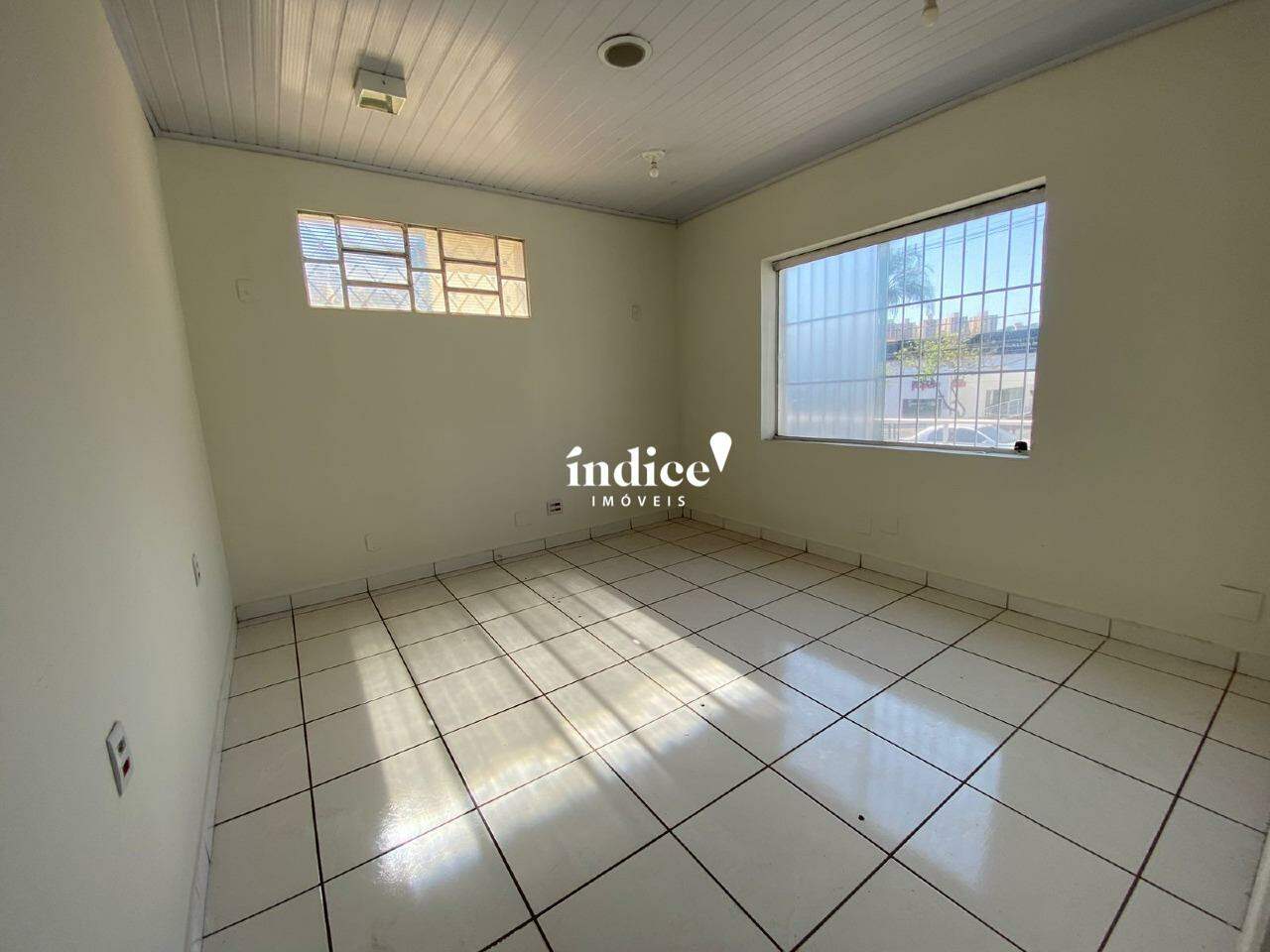 Casa Comercial para para aluguel no Centro na cidade de Ribeirão Preto: 