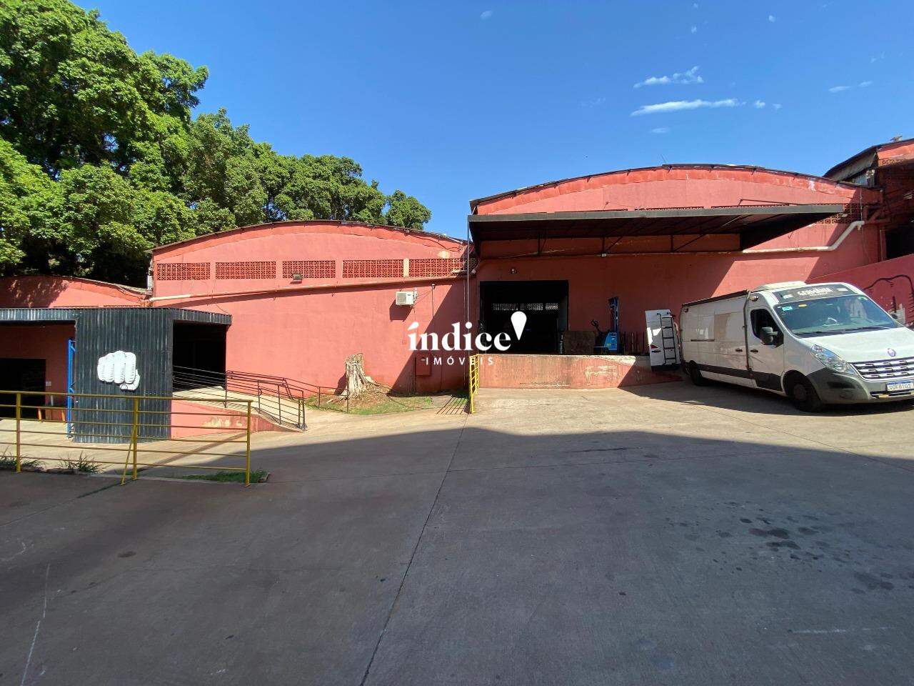 Galpão Comercial para para aluguel no Vila Amélia na cidade de Ribeirão Preto: 