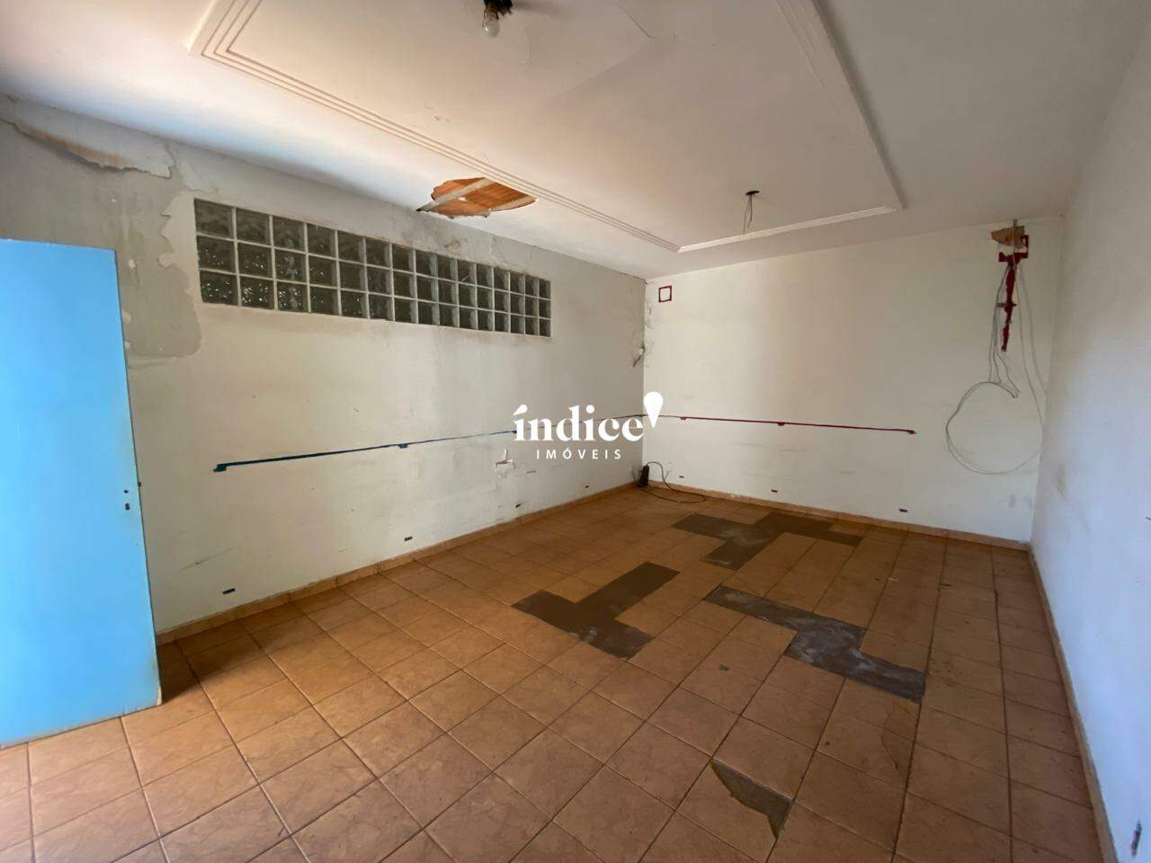 Salão Comercial para para aluguel no Centro na cidade de Ribeirão Preto: 