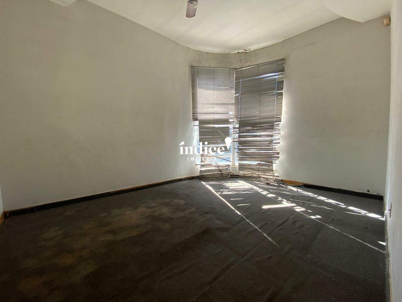 Salão Comercial para para aluguel no Centro na cidade de Ribeirão Preto: 
