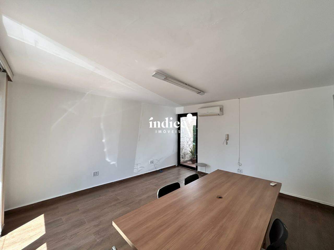 Sala Comercial para para aluguel no Jardim Irajá na cidade de Ribeirão Preto: 