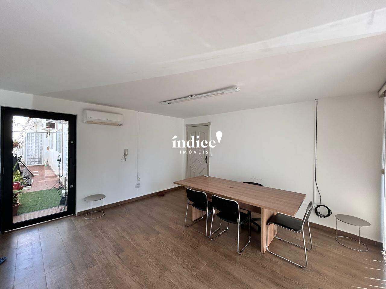 Sala Comercial para para aluguel no Jardim Irajá na cidade de Ribeirão Preto: 