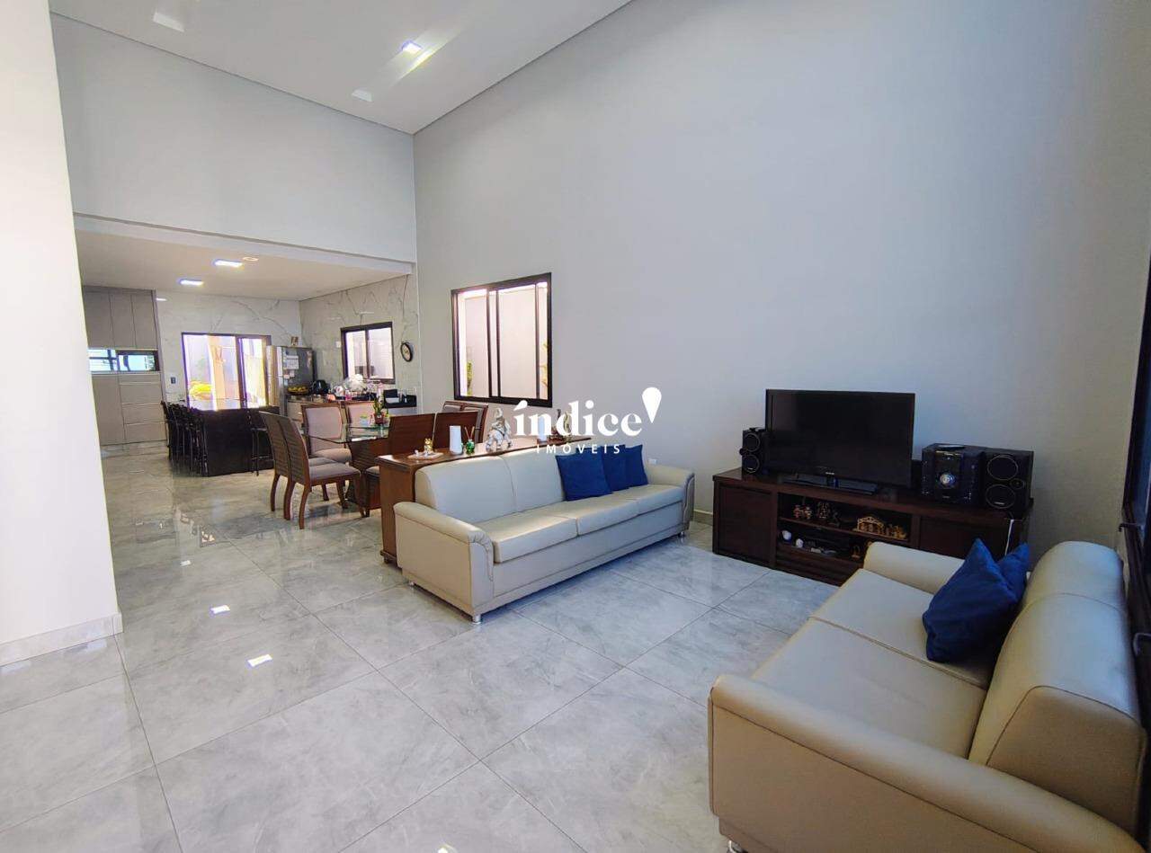 Casas para à venda no Ribeirânia na cidade de Ribeirão Preto: sala de TV