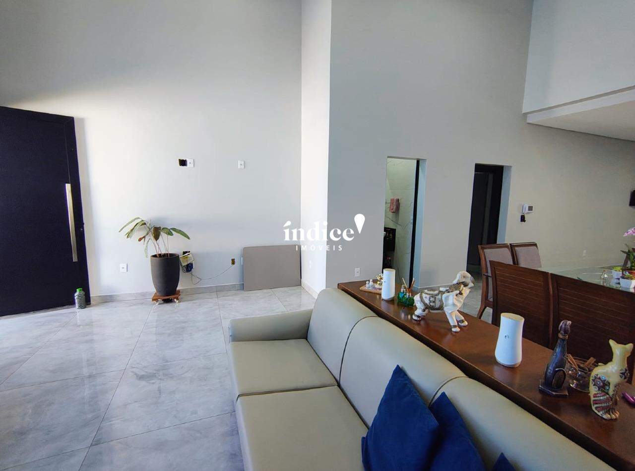 Casas para à venda no Ribeirânia na cidade de Ribeirão Preto: sala