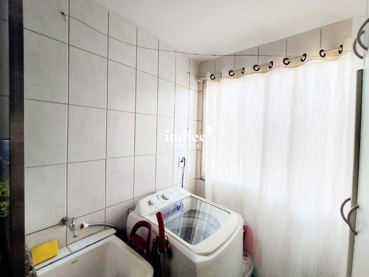 Apartamento para à venda no Residencial Flórida na cidade de Ribeirão Preto: área de serviço