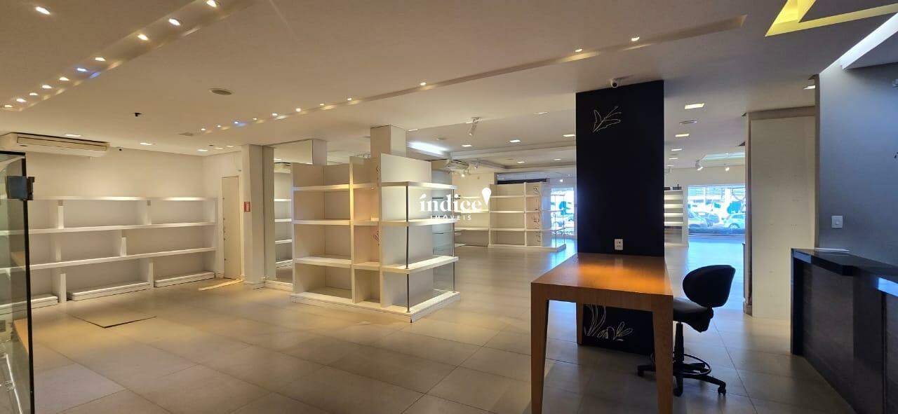 Casa Comercial para para aluguel no Jardim Sumaré na cidade de Ribeirão Preto: 