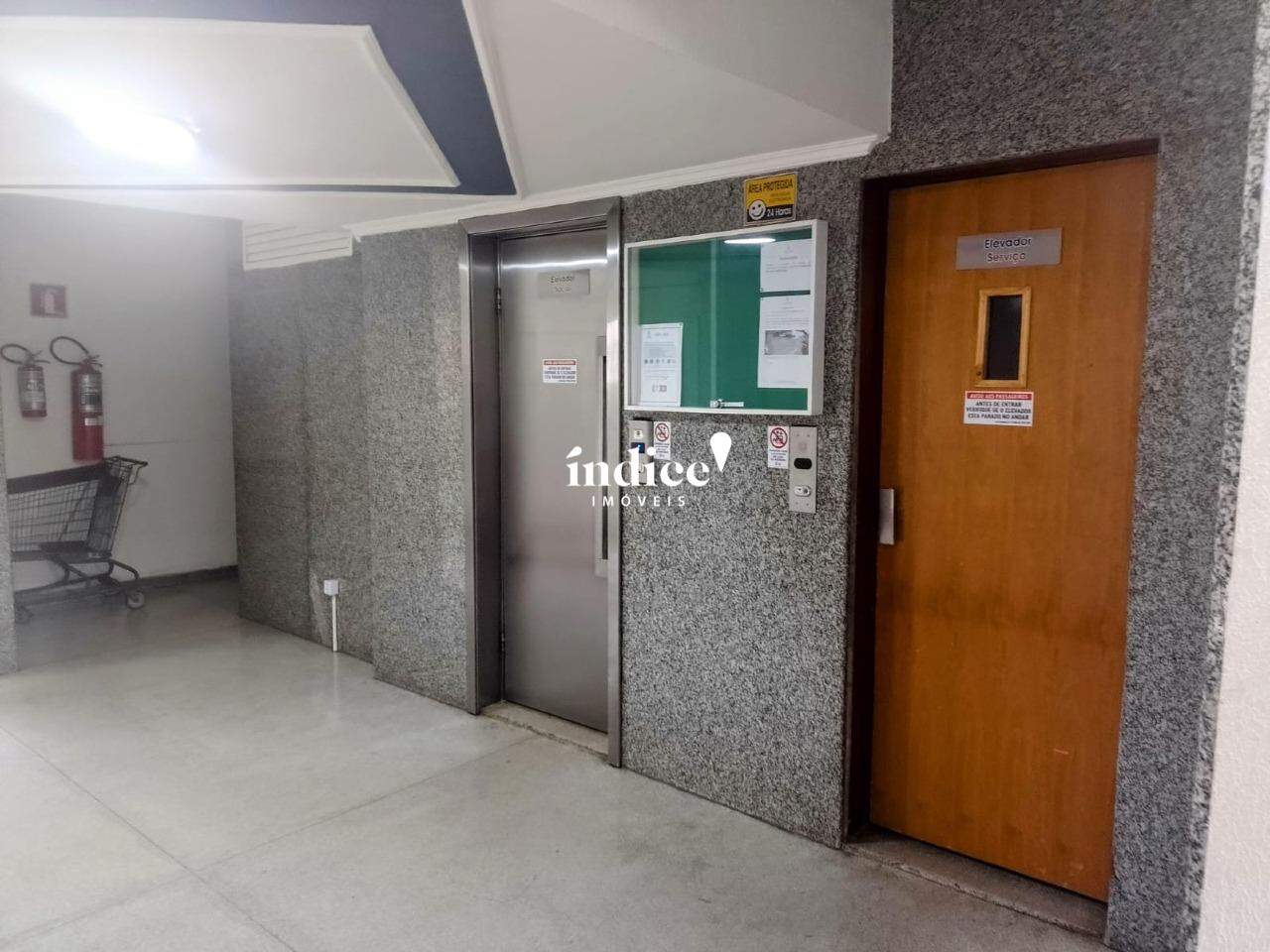 Apartamento para à venda no Jardim Palma Travassos na cidade de Ribeirão Preto: entrada do predio