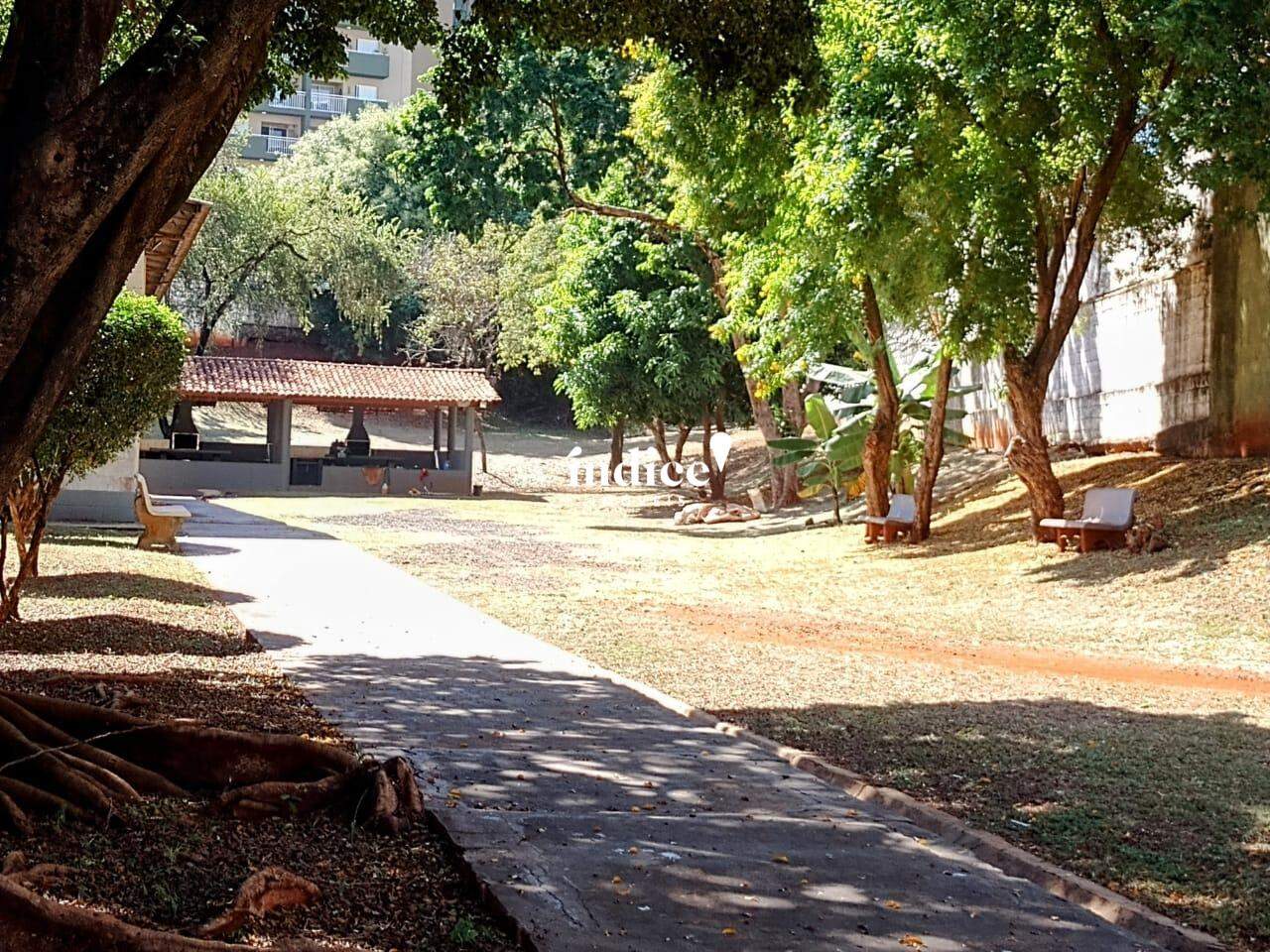 Apartamento para à venda no Jardim Palma Travassos na cidade de Ribeirão Preto: churrasqueiras