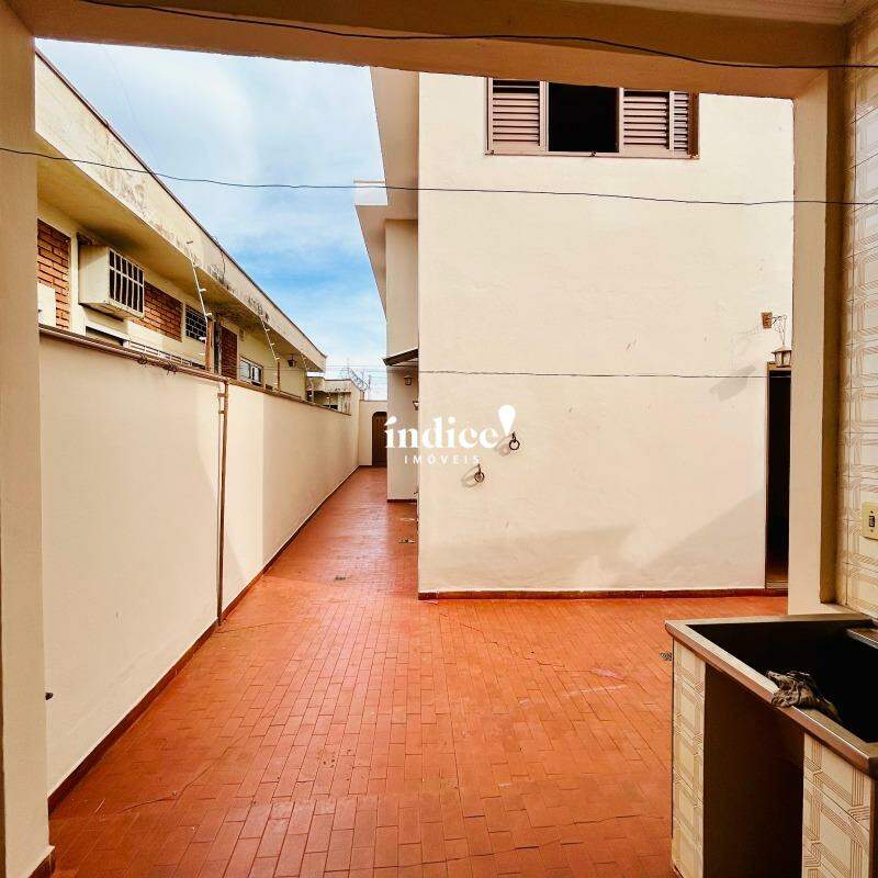 Casas para à venda no Jardim Paulistano na cidade de Ribeirão Preto: quintal