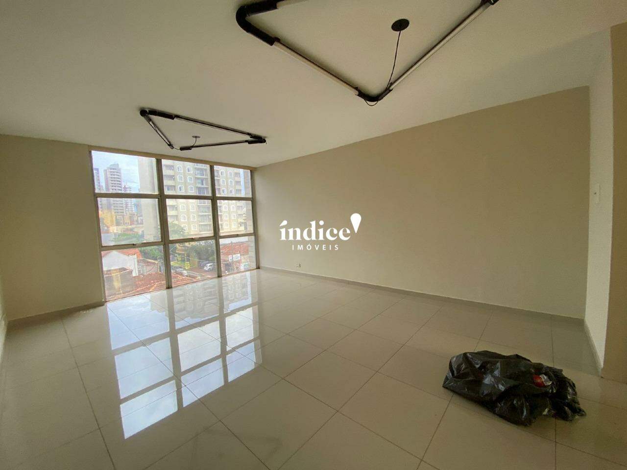 Sala Comercial para para aluguel no Centro na cidade de Ribeirão Preto: 