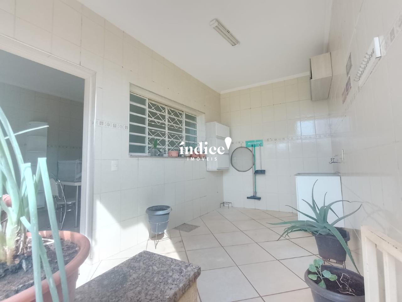 Casas para à venda no Vila Tamandaré na cidade de Ribeirão Preto: area de serviço sobrado